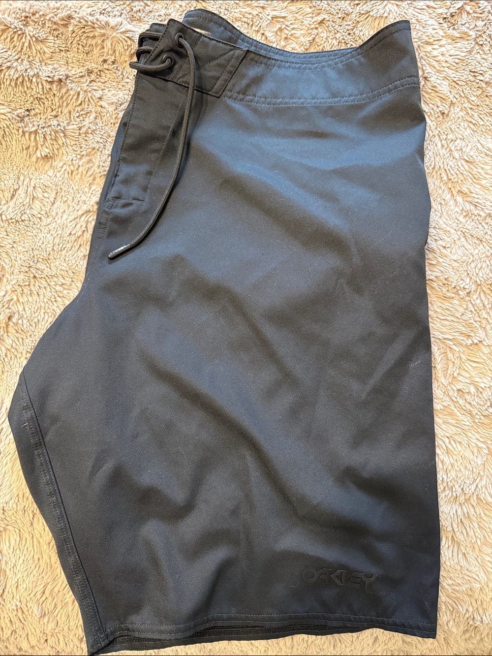 Oakley Men's Black Hybrid Boardshorts